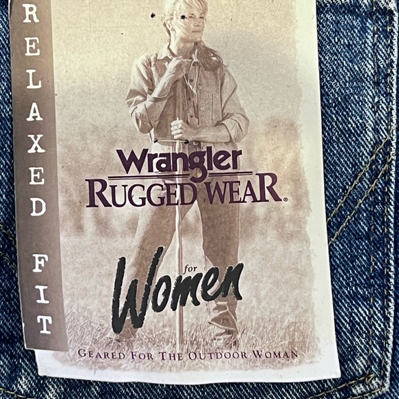 NWT - Wrangler - Rugged Wear - Relaxed Fit Jeans - Picture 4 of 7